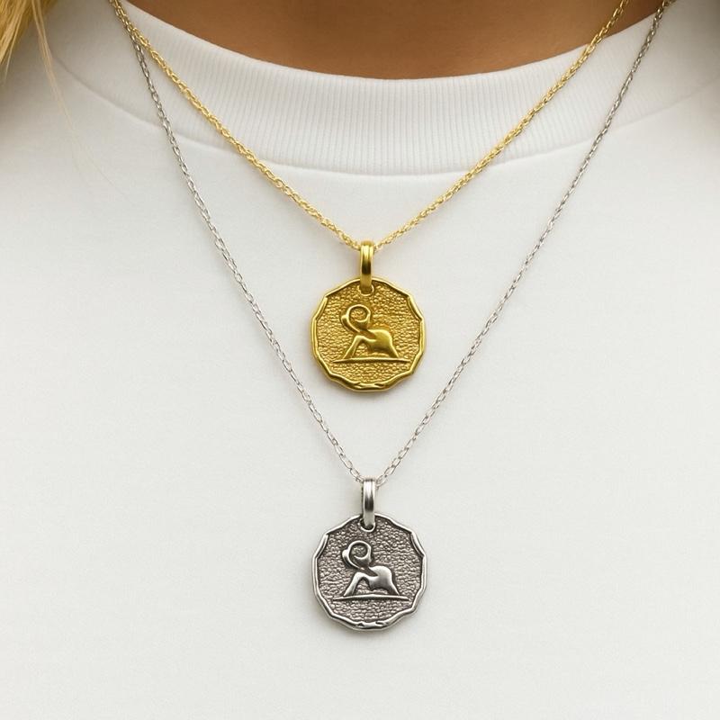 Collana Bijoux Medaglia – Stile Iconico